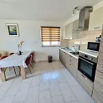 With Parking Space Barbat, Rab - 22167 Διαμέρισμα