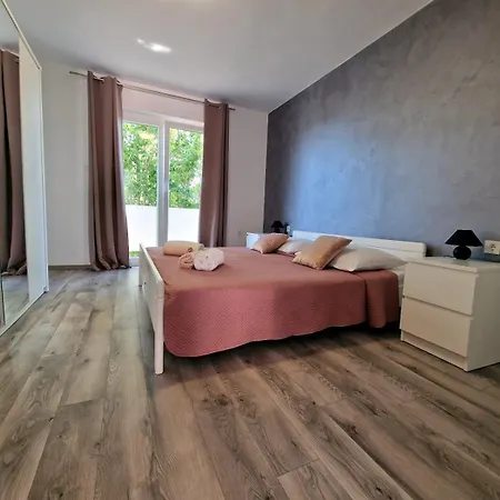 With Parking Space Barbat, Rab - 22167 아파트 *