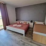 Apartment With Parking Space Barbat, Rab - 22167 Rab Town