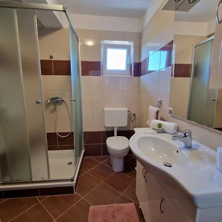 Apartment With A Parking Space Barbat, Rab - 22167 Rab Town